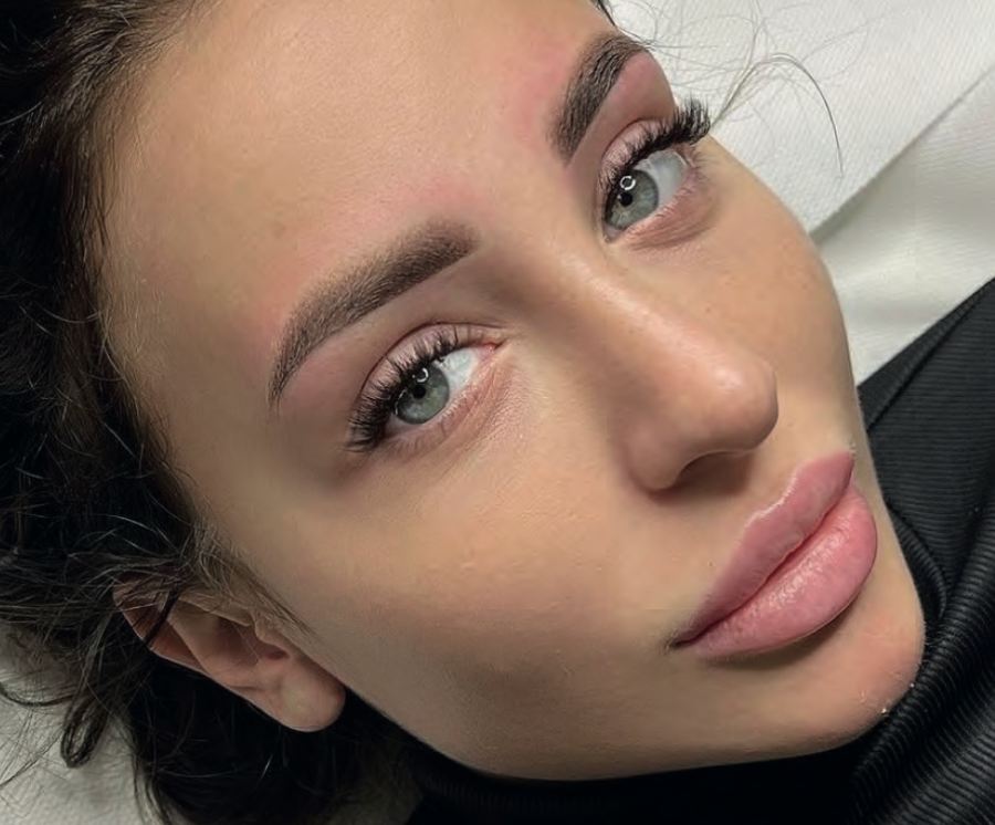 Ombré & Powder Brows: l’arte della sfumatura (non il tatuaggio anni ’90)
